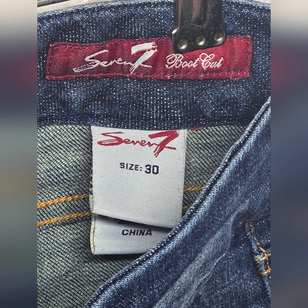 Women's Distressed Premium Cotton Blue Denim Jeans By Seven7 Size 30 - Picture 5 of 12